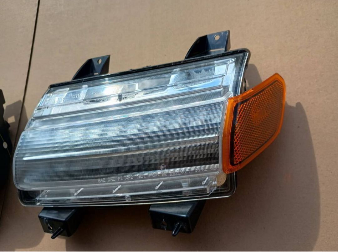 JL ラングラー 純正 LED ウィンカー デイライト ルビコン jeep 全国送料無料 JL ラングラー 純正 LED ウィンカー デイライト DRL