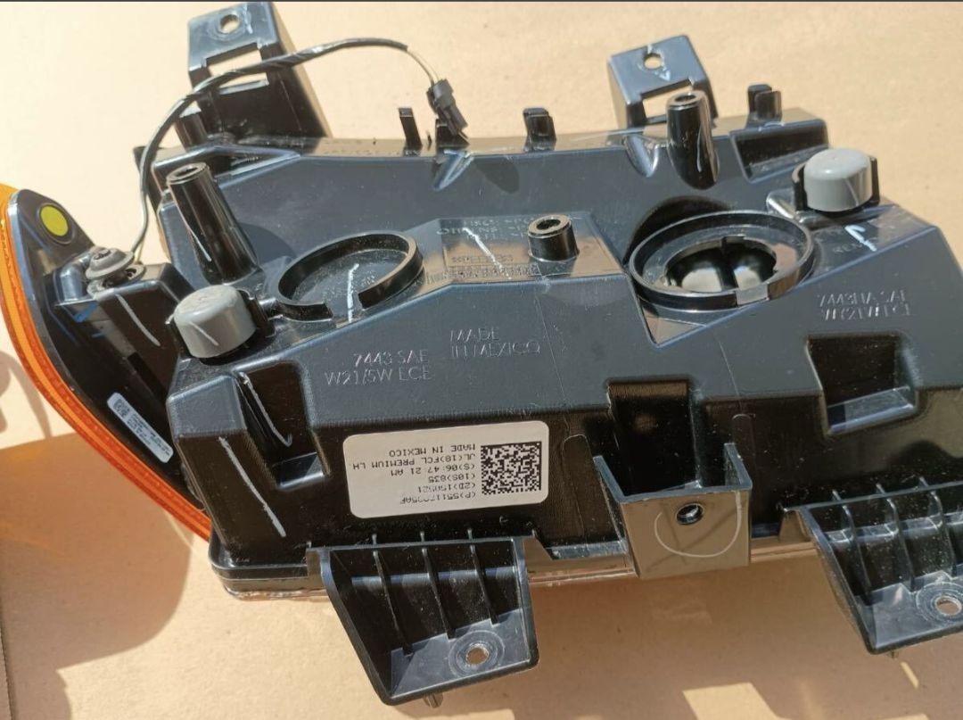 全国送料無料 JL ラングラー 純正 LED ウィンカー デイライト DRL