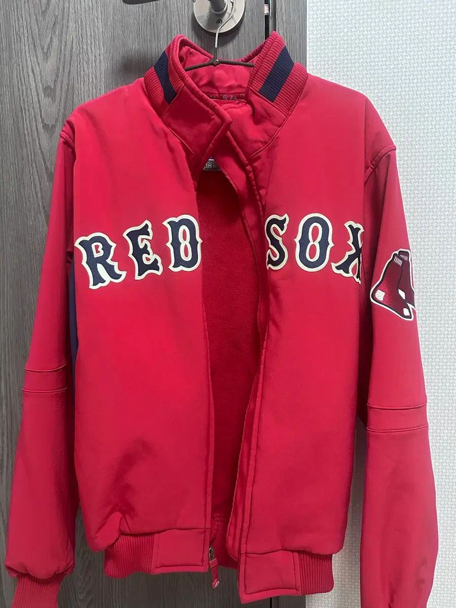マジェスティック レッドソックス ブルゾン