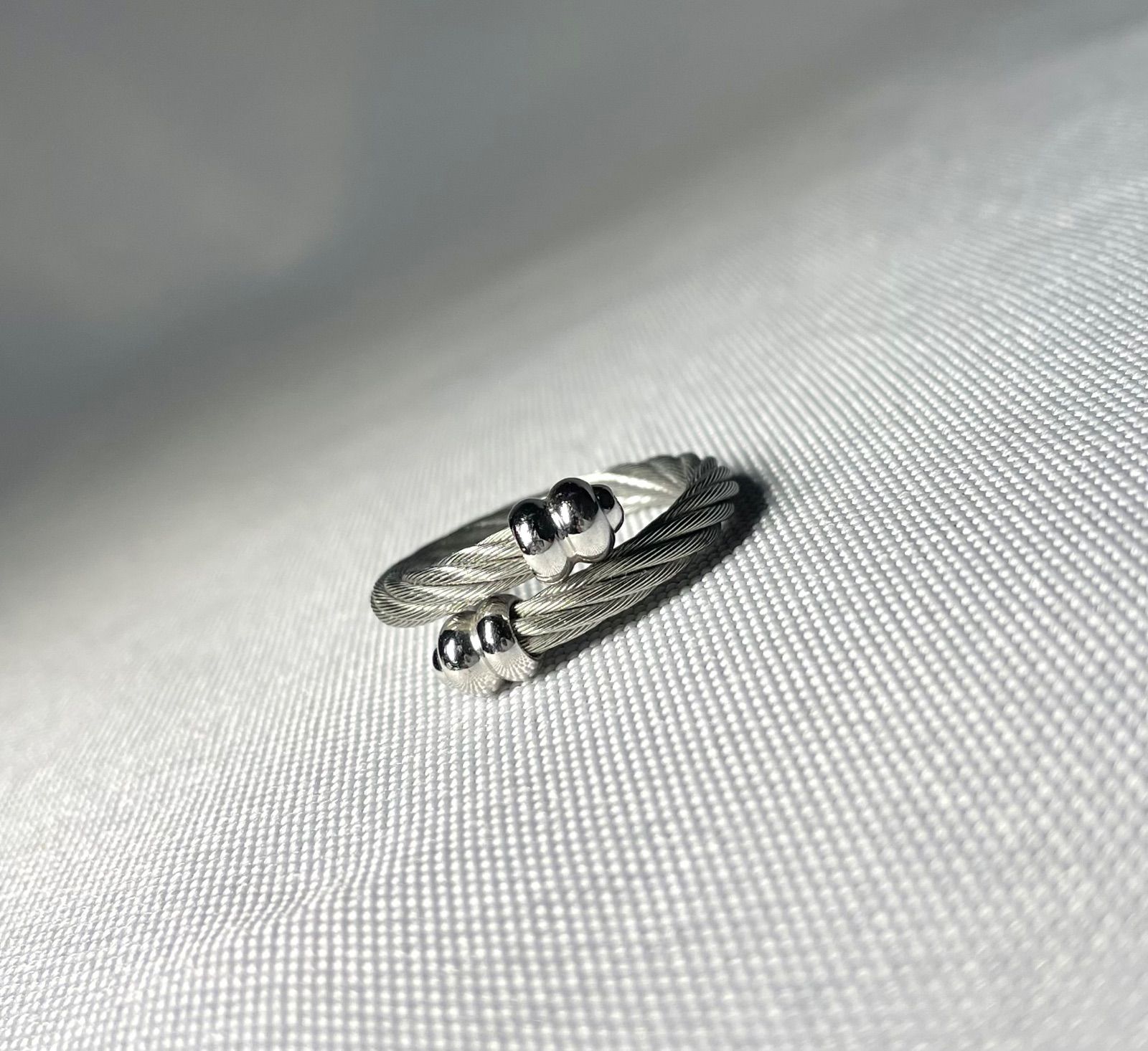 美品 PHILIPPE CHARRIOL フィリップシャリオール ワイヤーデザイン