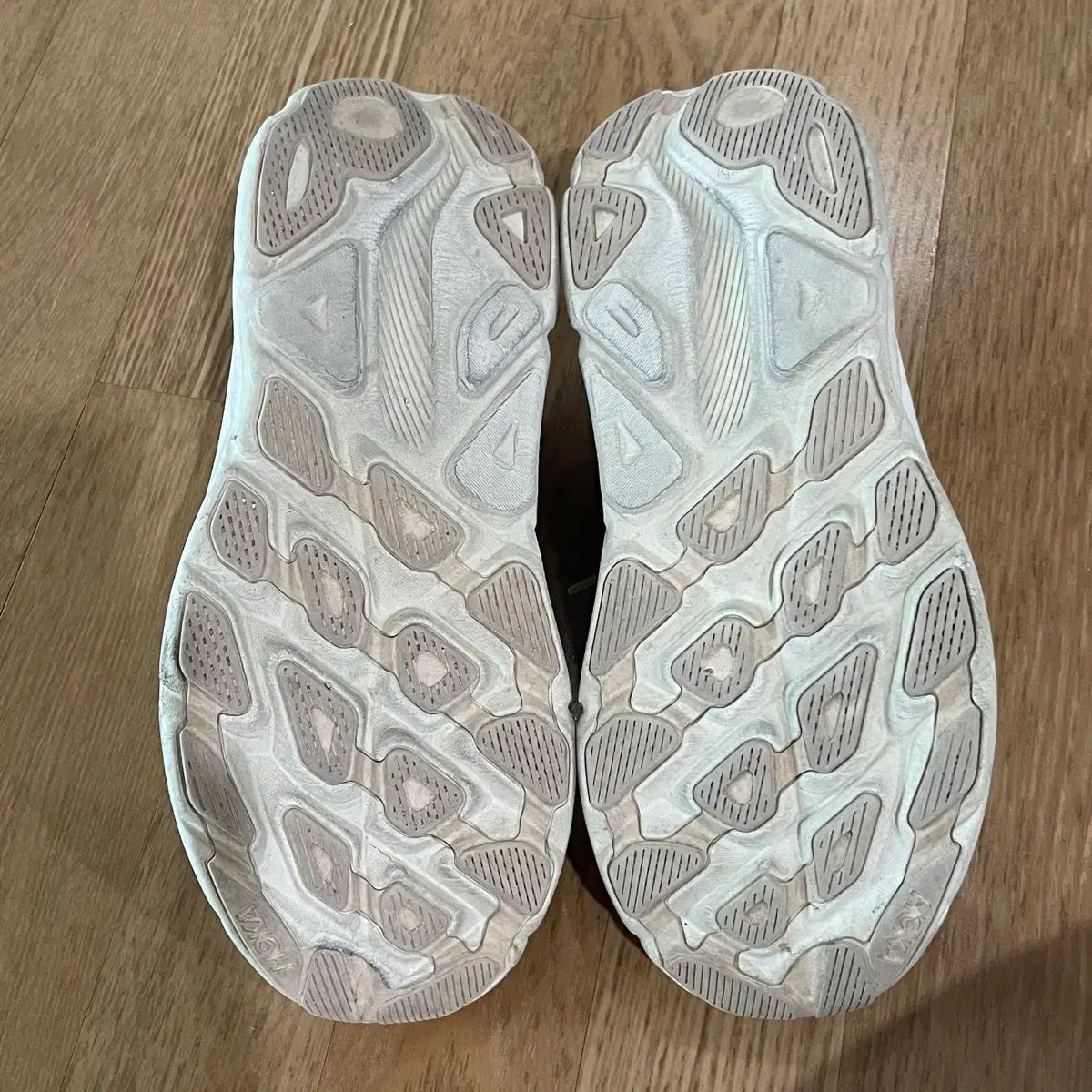  HOKA ホカ クリフトン ランニングシューズ 270 登山靴 トレッキングシューズ アウトドアシューズ