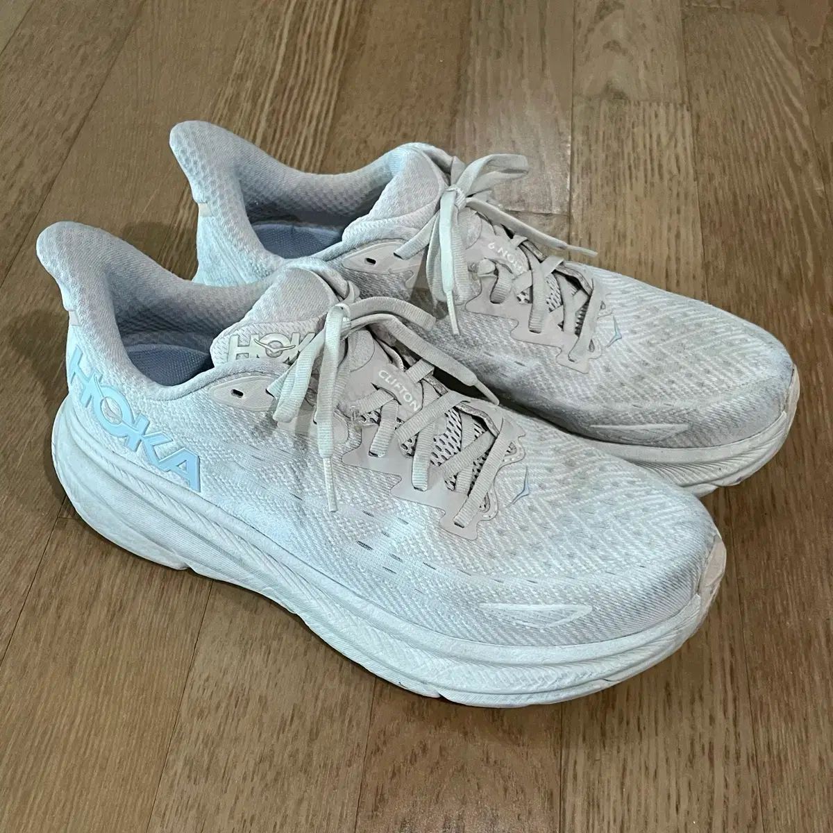 HOKA ホカ クリフトン ランニングシューズ 270