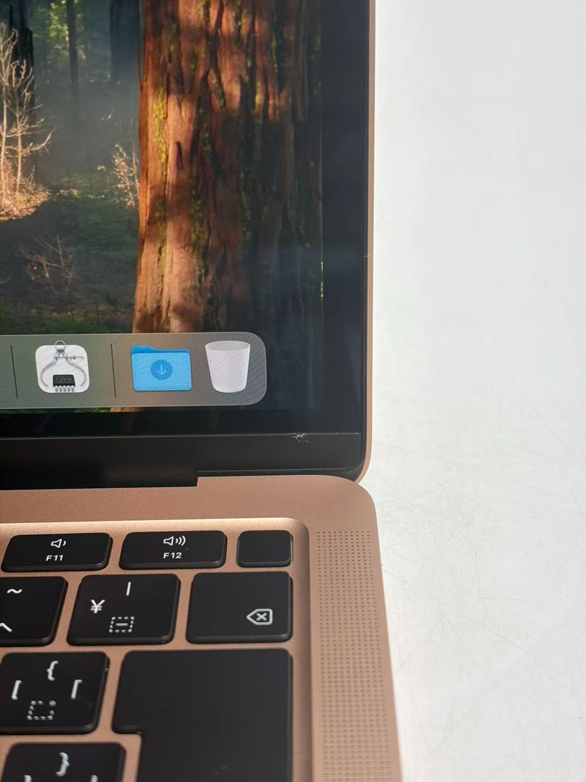 美品！MacBook Air (M1, 2020) 8GB 256GB バッテリー97% | N1953_004