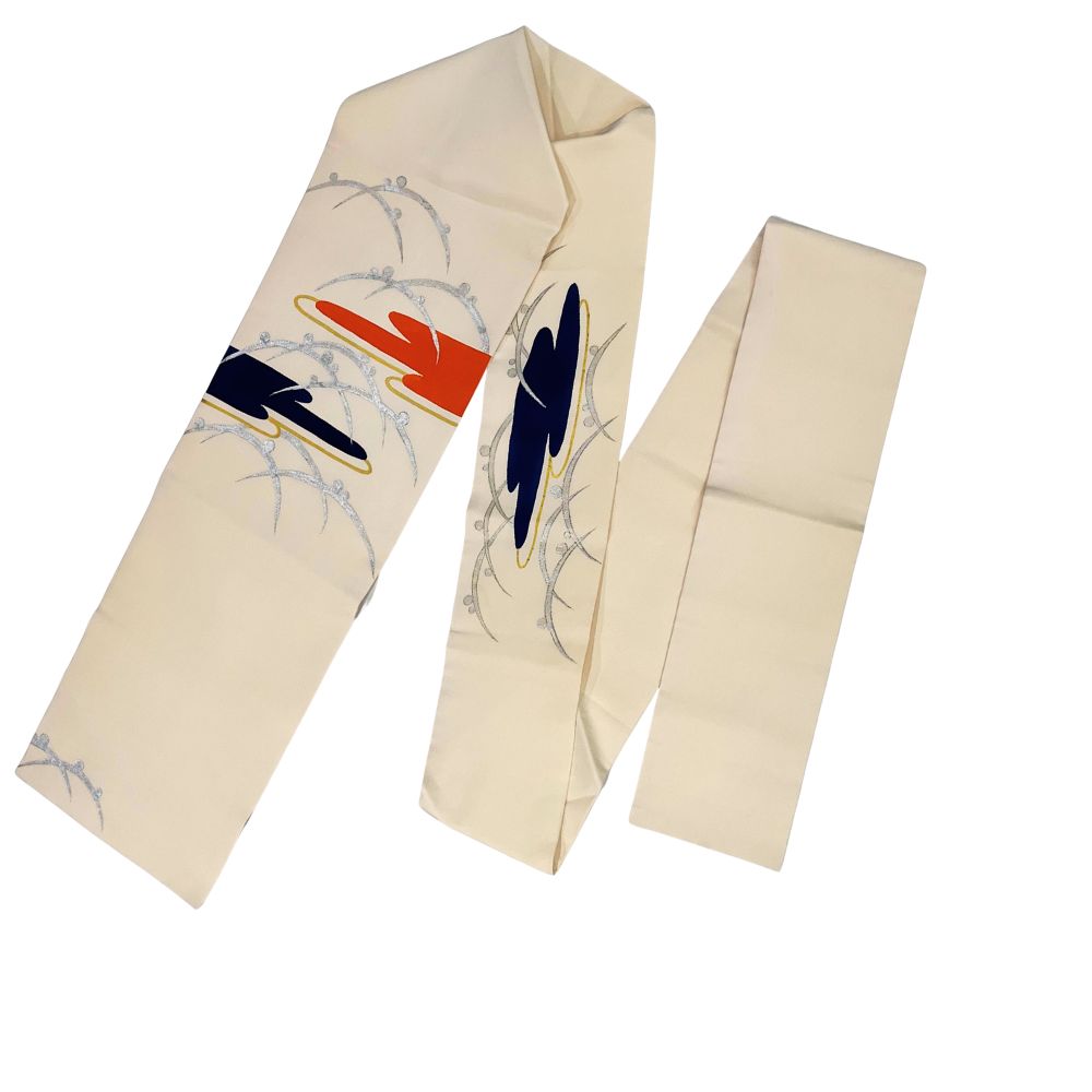 メルカリ祭！土日セール！uni&co ユニアンドコー　レアカモ 名古屋帯 正絹 リユース 中古 雲文様 濃紺×朱色×銀彩 032-1R（8050