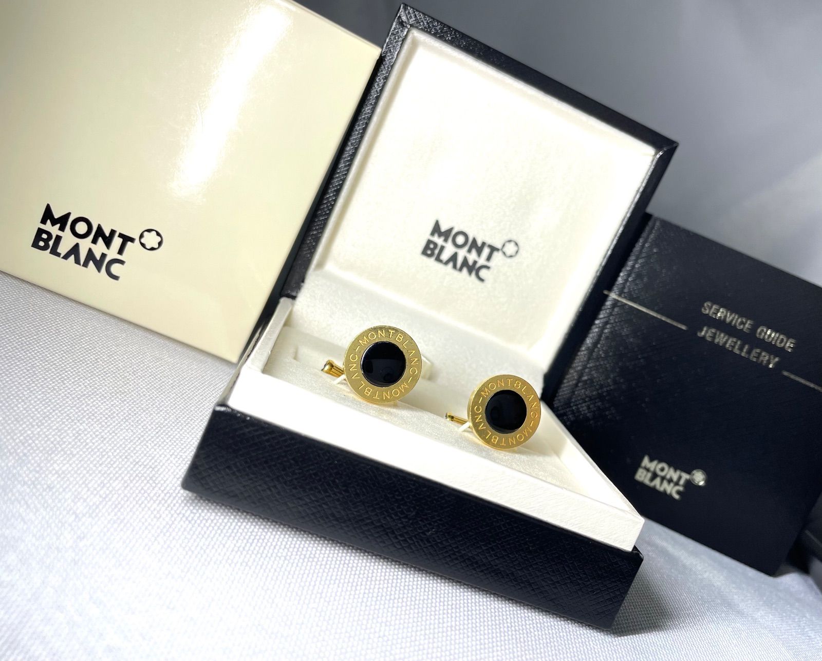 MONTBLANC モンブラン　カフス　ゴールド×ブラック　楕円　箱付き MONTBLANC モンブラン ブランドロゴ文字＆ブラックオニキス ゴールド