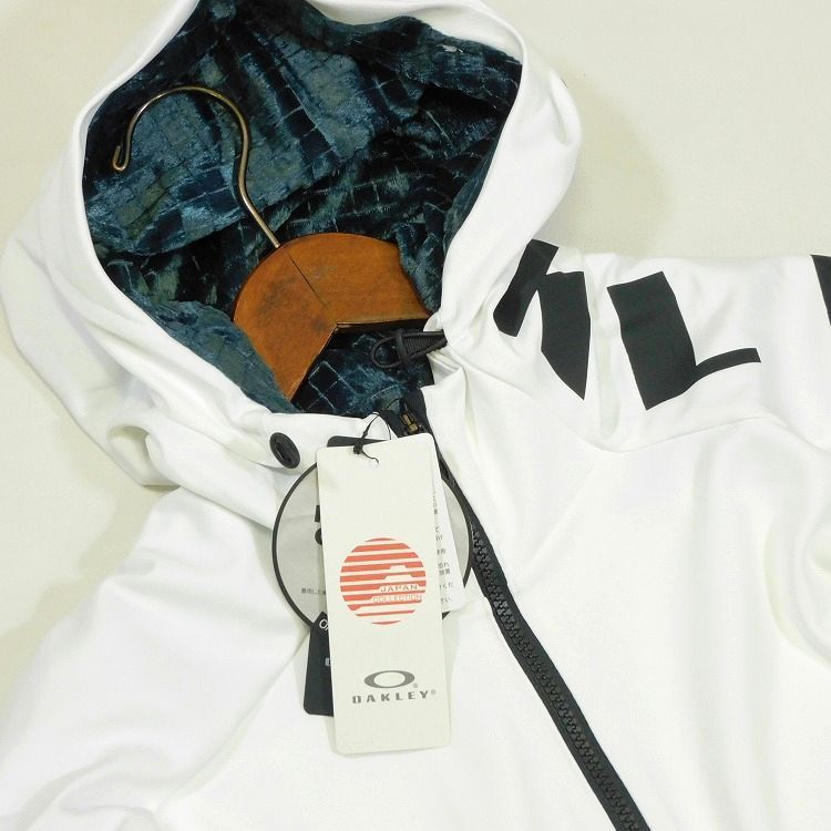 新品 定価13,800円 オークリー フーディージップジャケット L 白