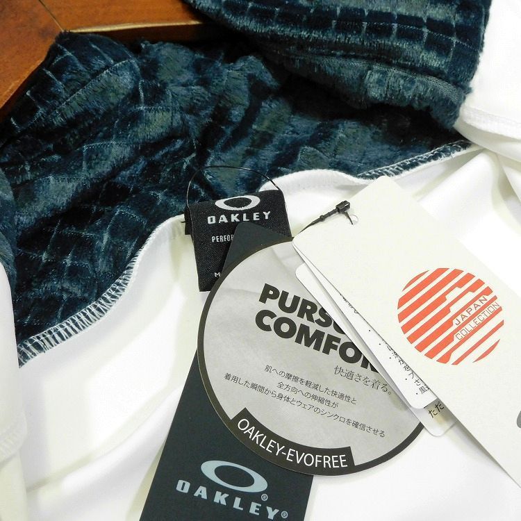 新品 定価13,800円 オークリー フーディージップジャケット L 白