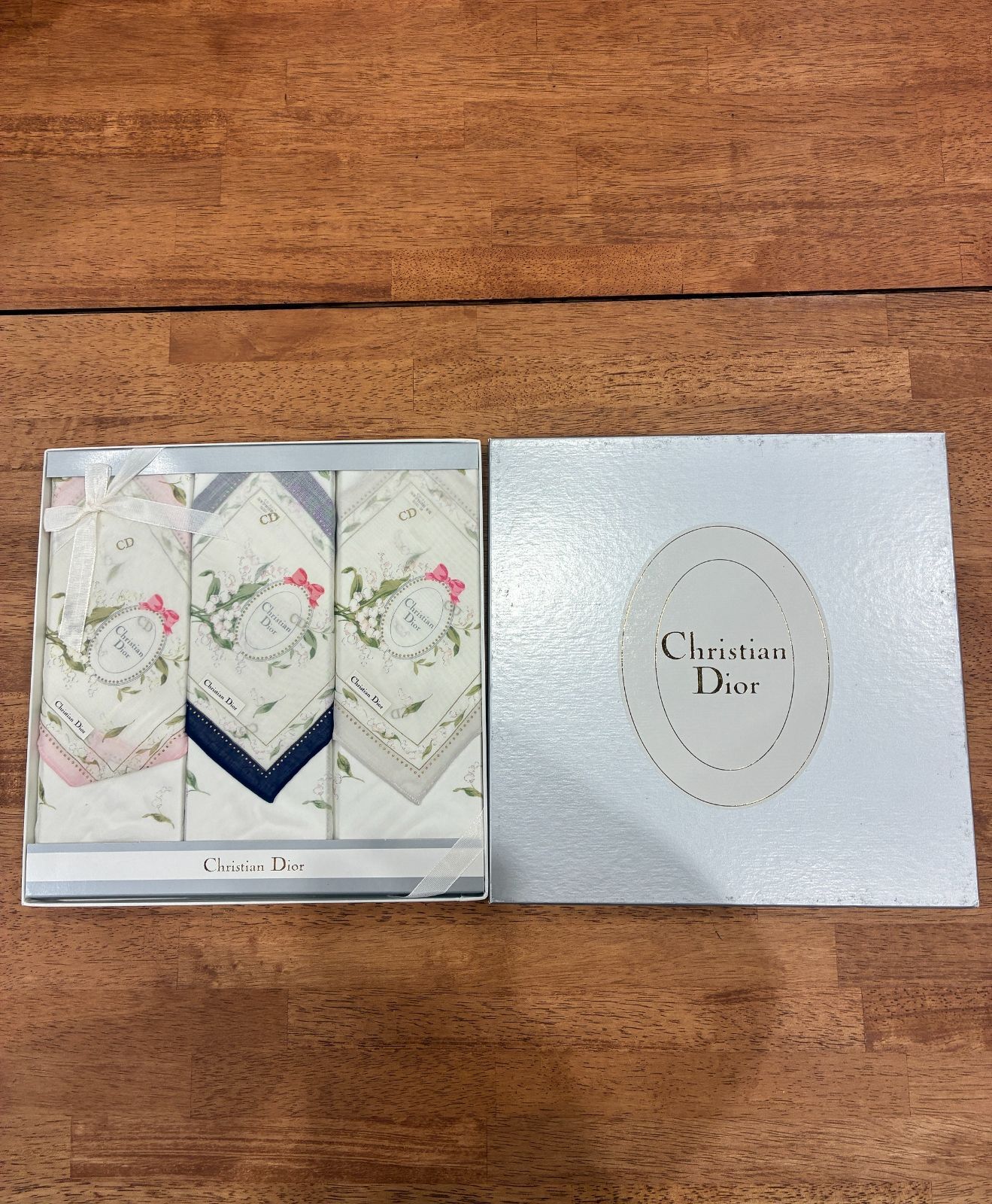 クリスチャンディオール ハンカチセット3枚 B25112452 - メルカリ