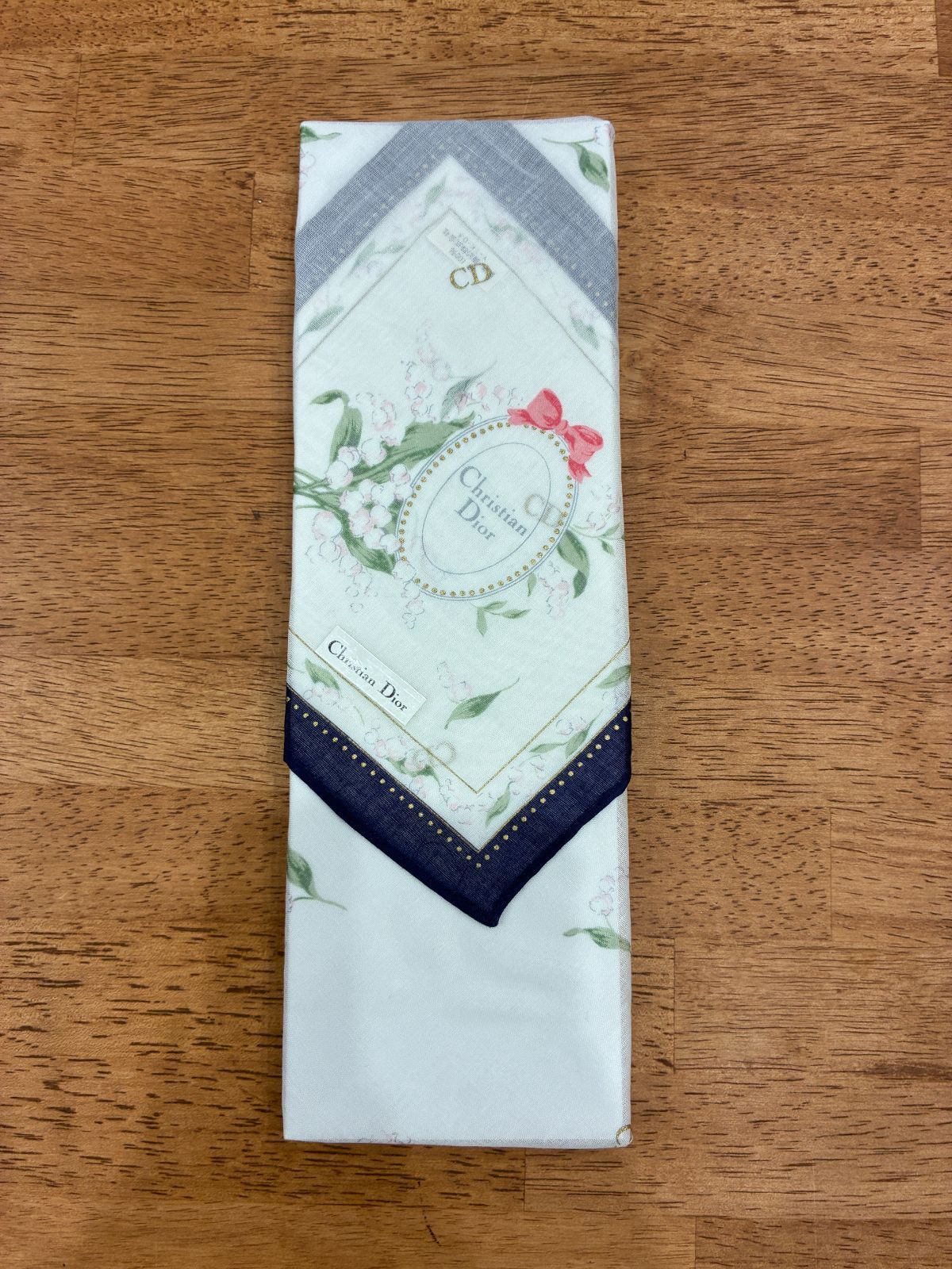 クリスチャンディオール ハンカチセット3枚 B25112452 - メルカリ