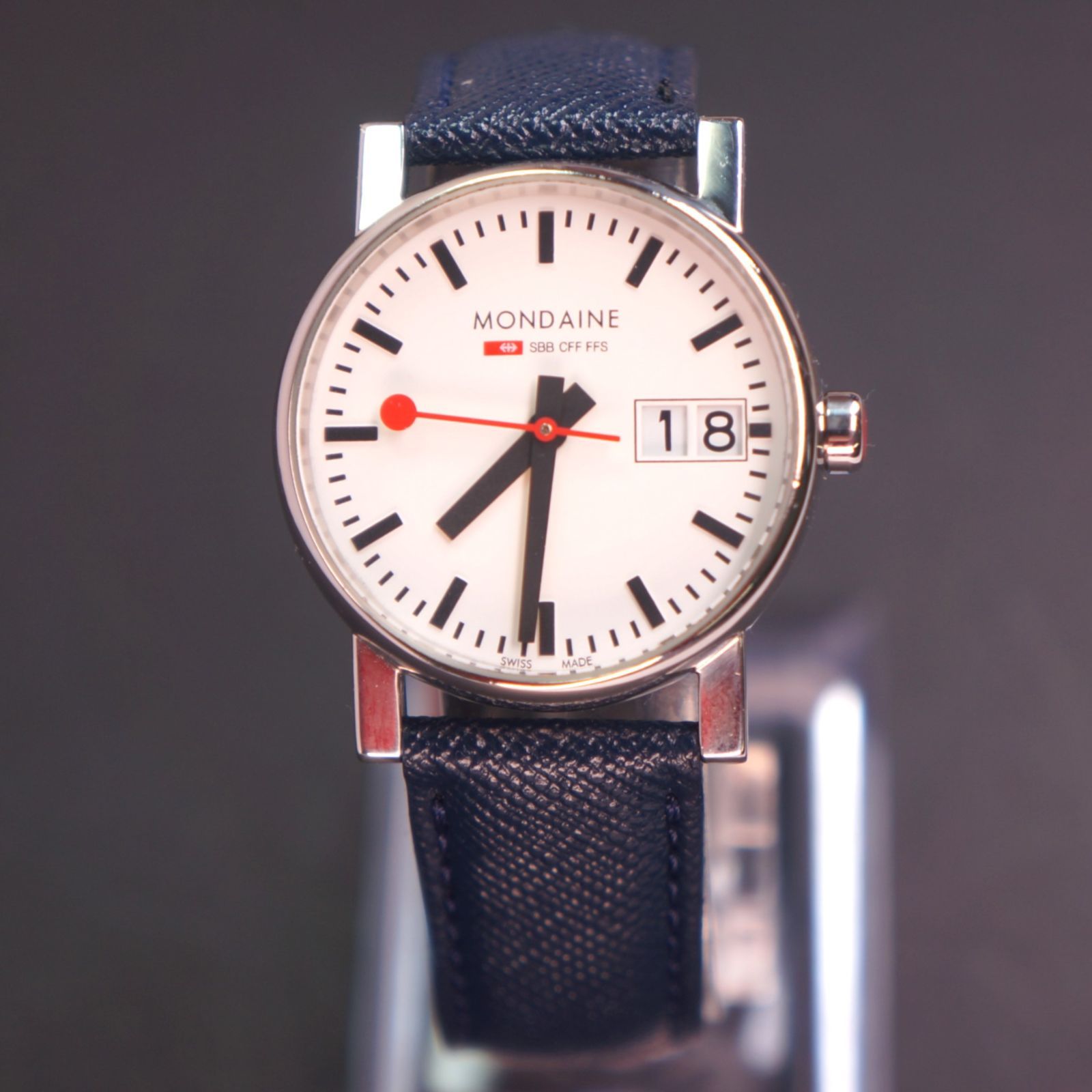 訳あり稼働美品】MONDAINE HELVETICA 新品ベルト電池交換済 付属品有