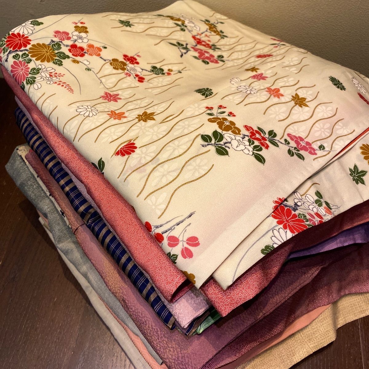 まとめ売り】正絹着物15枚 リメイク素材 ハンドメイド向け - メルカリ