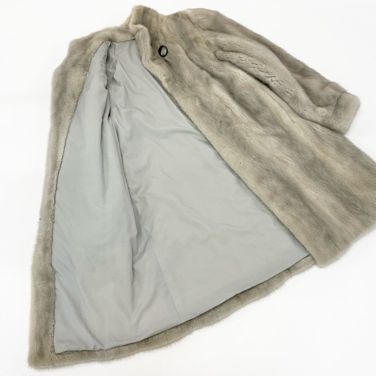 SAGA MINK サガミンク サファイアミンク 毛皮コート シルバー 13号 26L5 SAGA MINK サガミンク 銀サガ サファイアミンク ロングコート