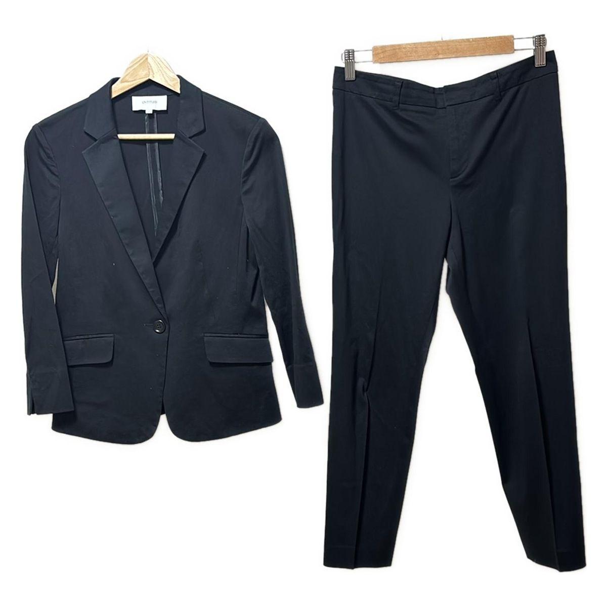 アンタイトル レディースパンツスーツ レディース 黒 3点セット