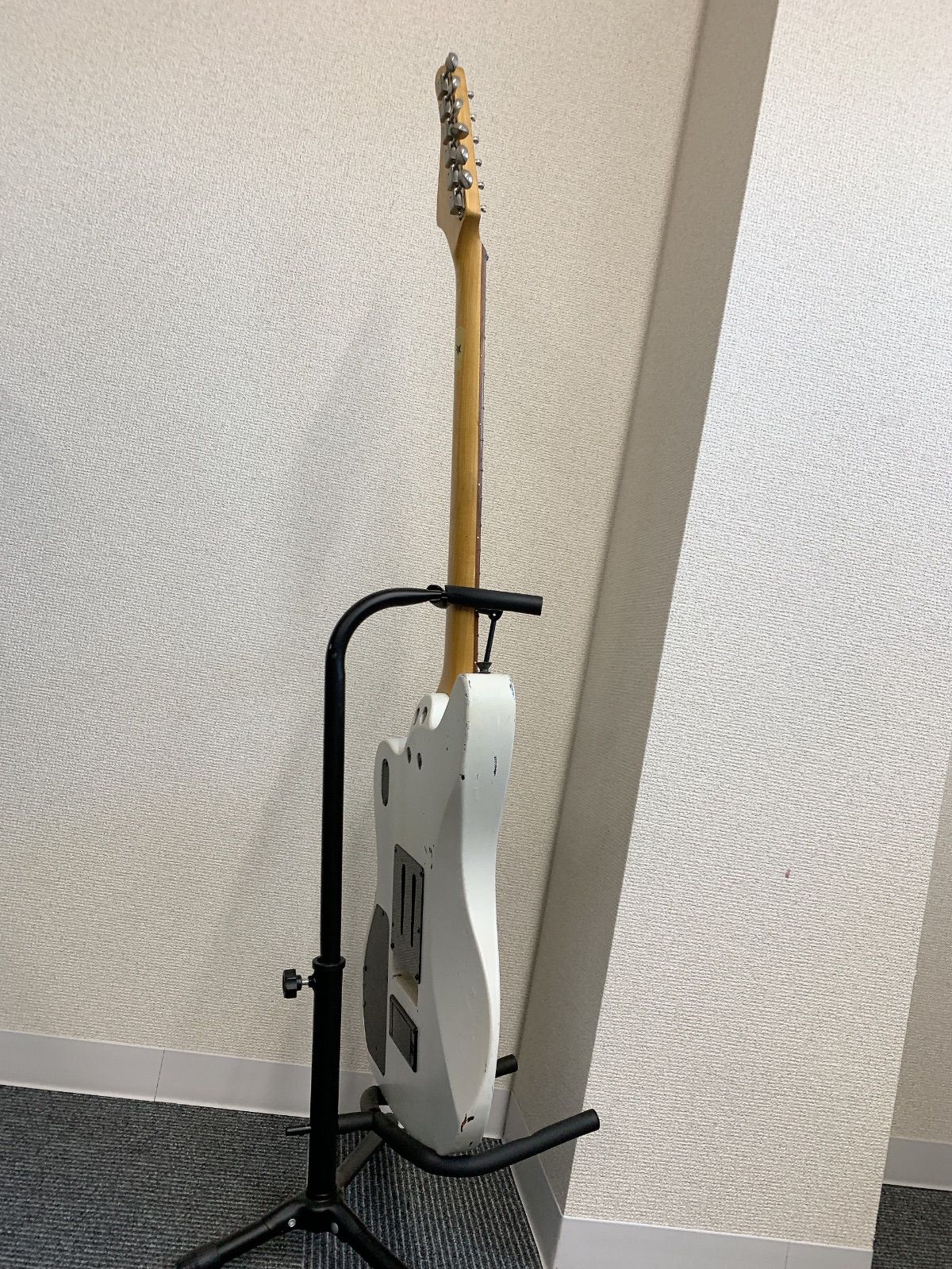 ☆0【割れあり】エレキギター ギター ホワイト ブラック 白 黒 弦なし