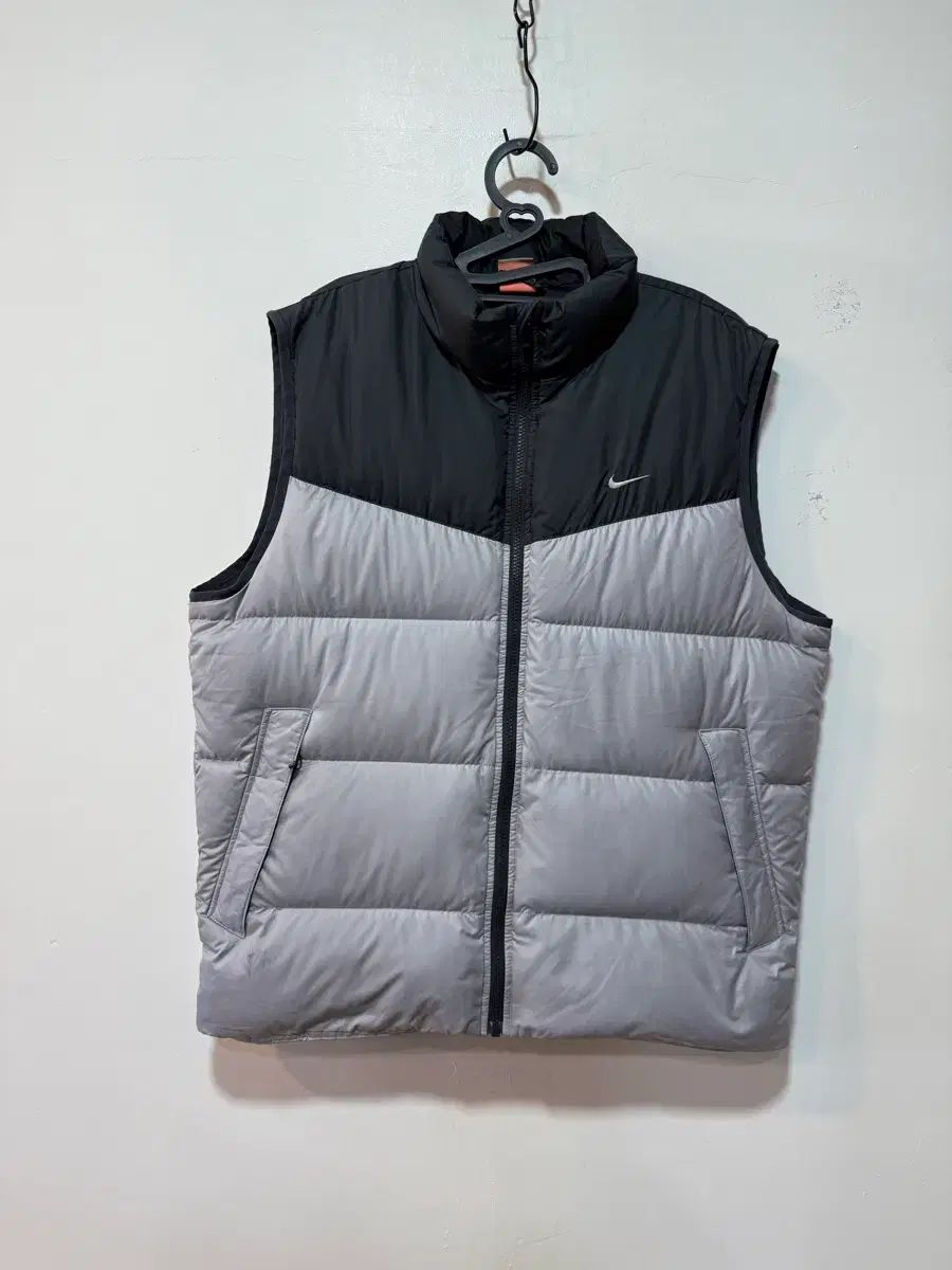 ナイキ ダウン ベスト XL - メルカリ