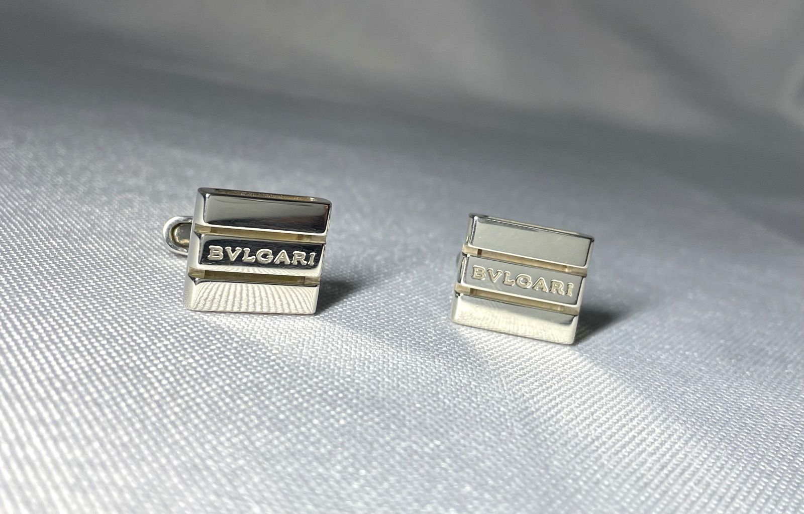 BVLGARI ブルガリ ブランドロゴ文字 スターリングシルバー くり抜き