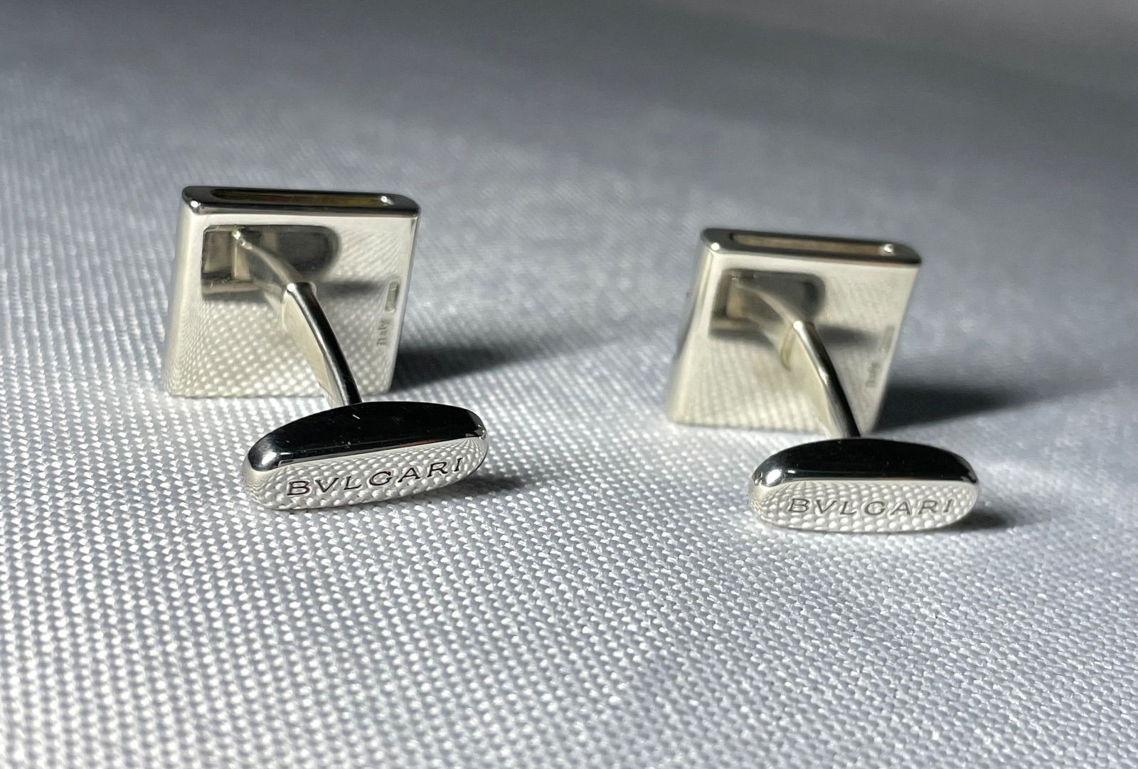 BVLGARI ブルガリ ブランドロゴ文字 スターリングシルバー くり抜き