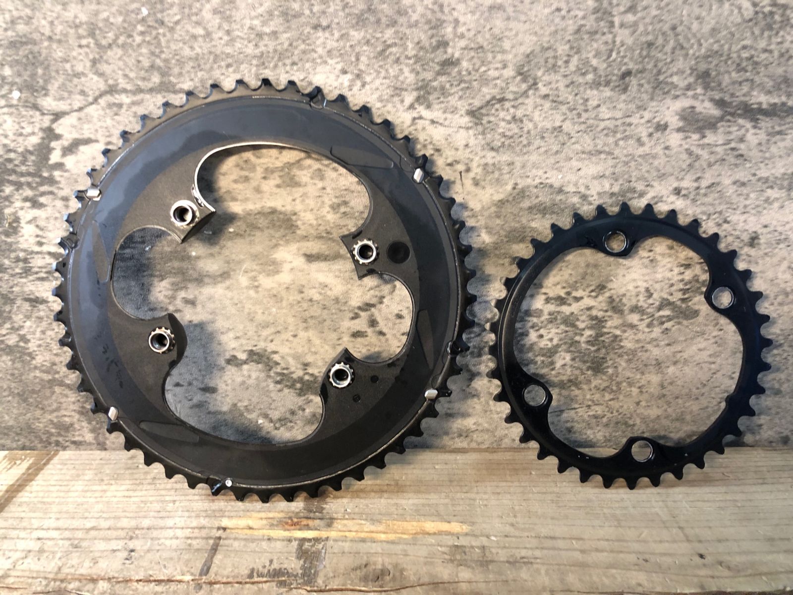 JP124 シマノ SHIMANO アルテグラ ULTEGRA FC-R8100 チェーンリング JP124 シマノ SHIMANO アルテグラ ULTEGRA FC-R8100 チェーンリング