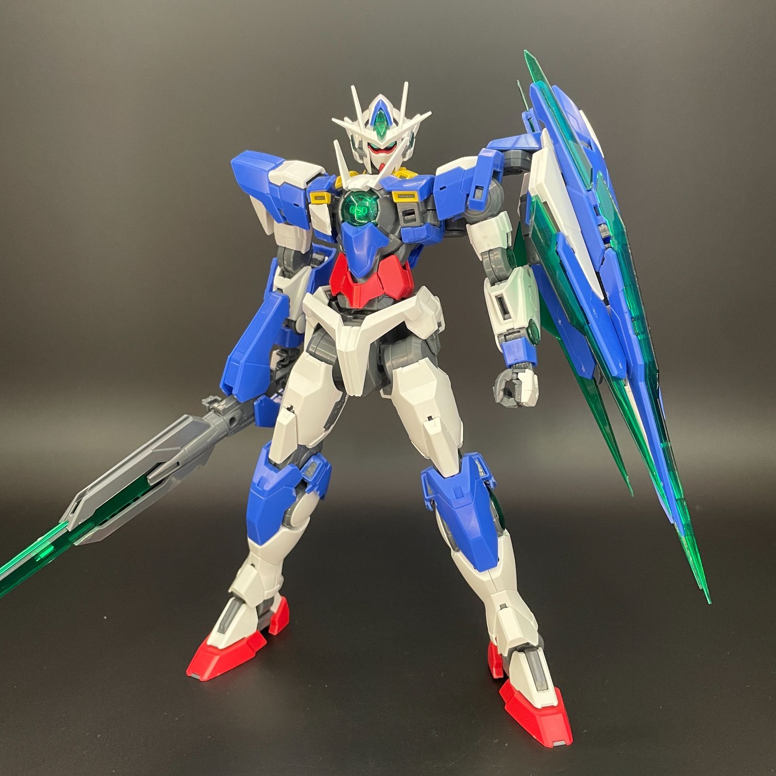 ガンプラ【中古品/ジャンク】 MG 1/100 ダブルオークアンタ バンダイ