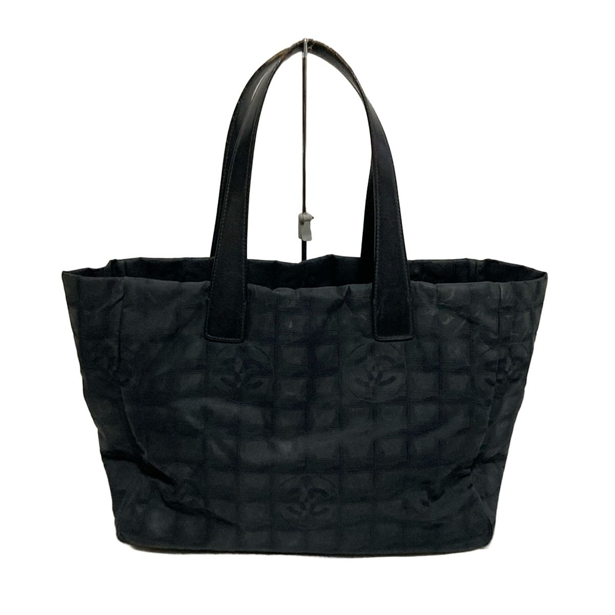 CHANEL ハンドバッグ CHANEL(シャネル) トートバッグ ニュートラベルライントートMM 黒 レザー