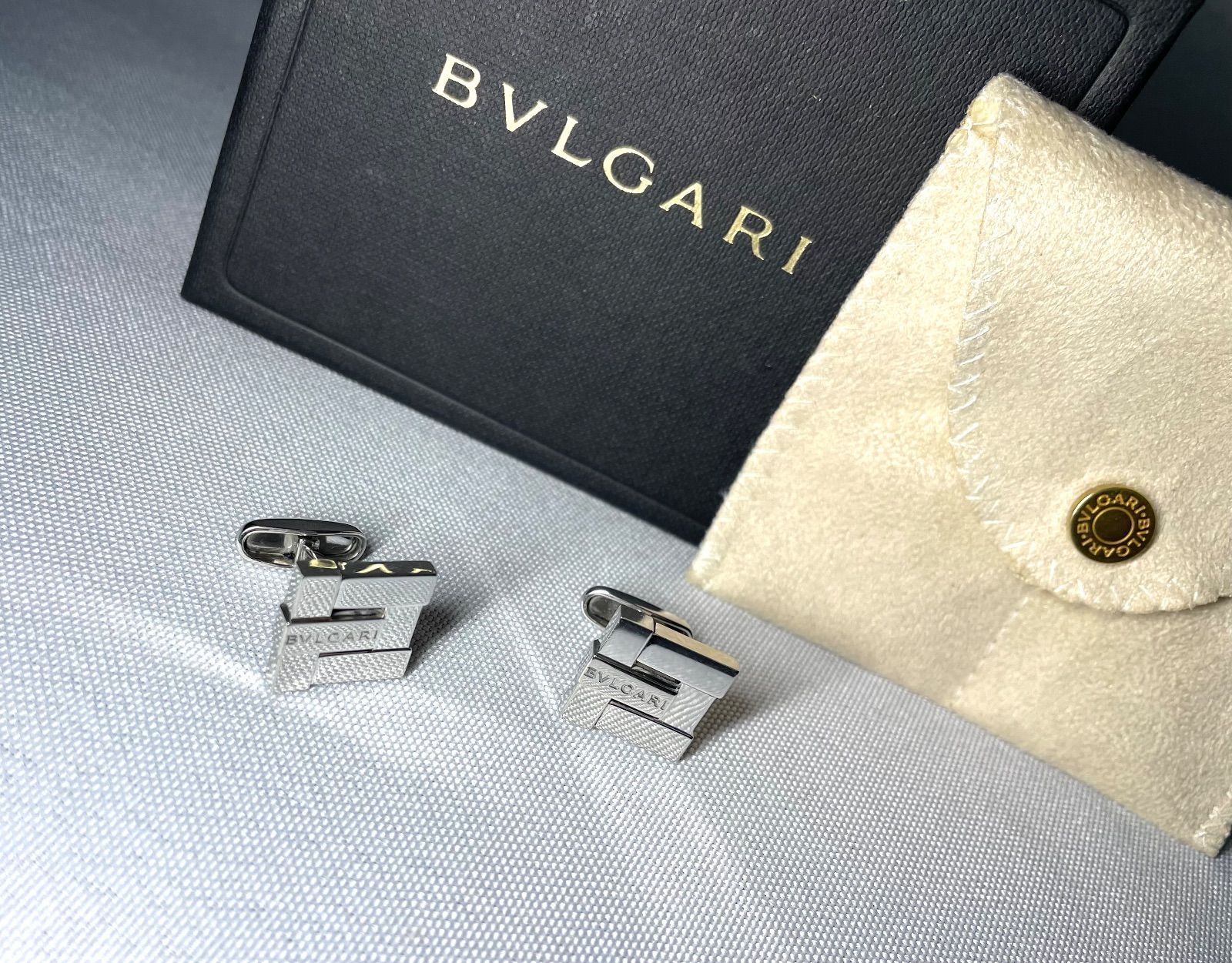 美品 BVLGARI ブルガリ ブランドロゴ文字 鏡面スターリングシルバー