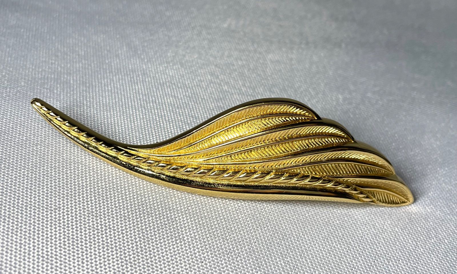 Christian Dior クリスチャンディオール フェザーデザイン ラージサイズ ヴィンテージブローチ ゴールド アンティーク 男女兼用