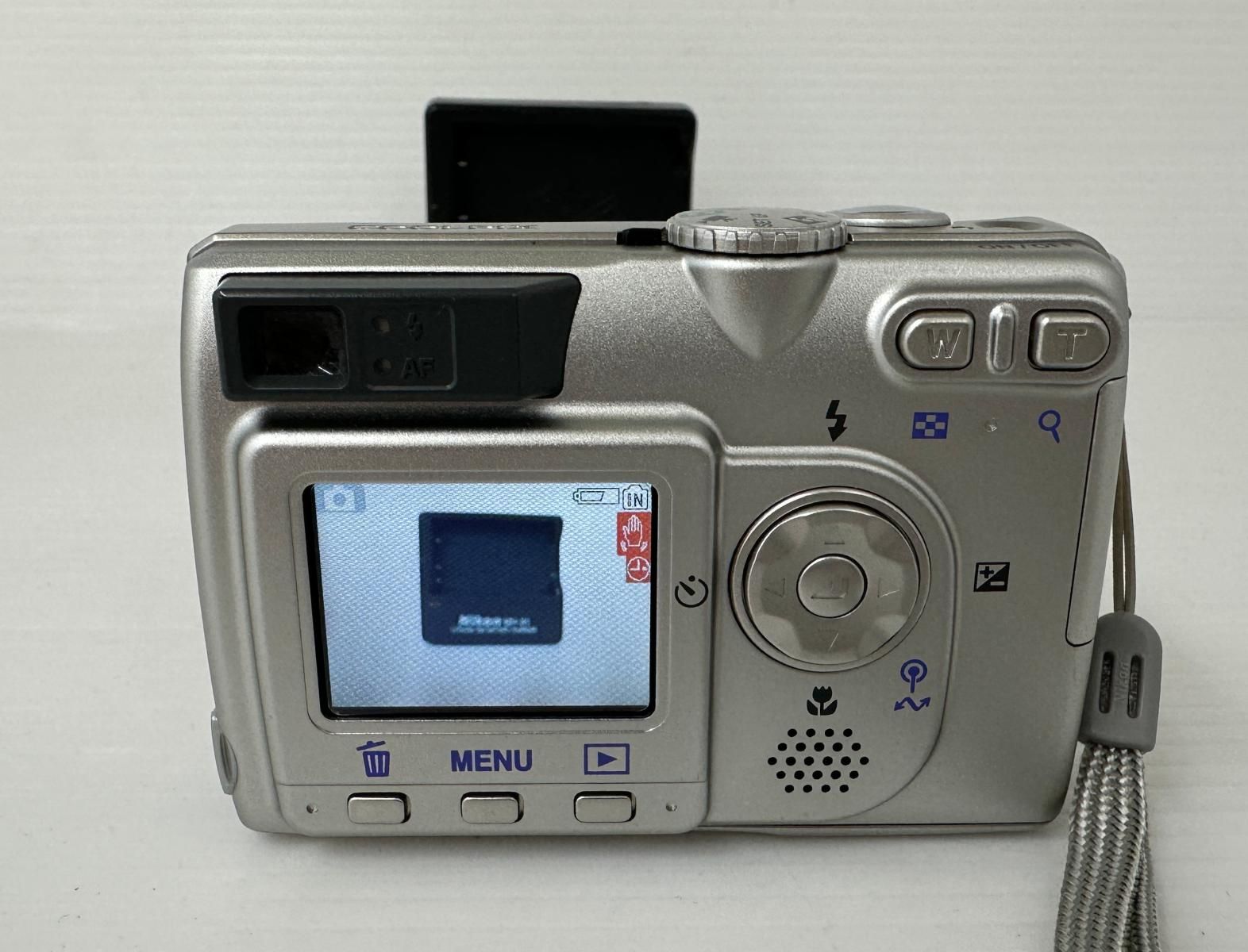 中古品】Nikon ニコン デジタルカメラ COOLPIX E5200 シルバー