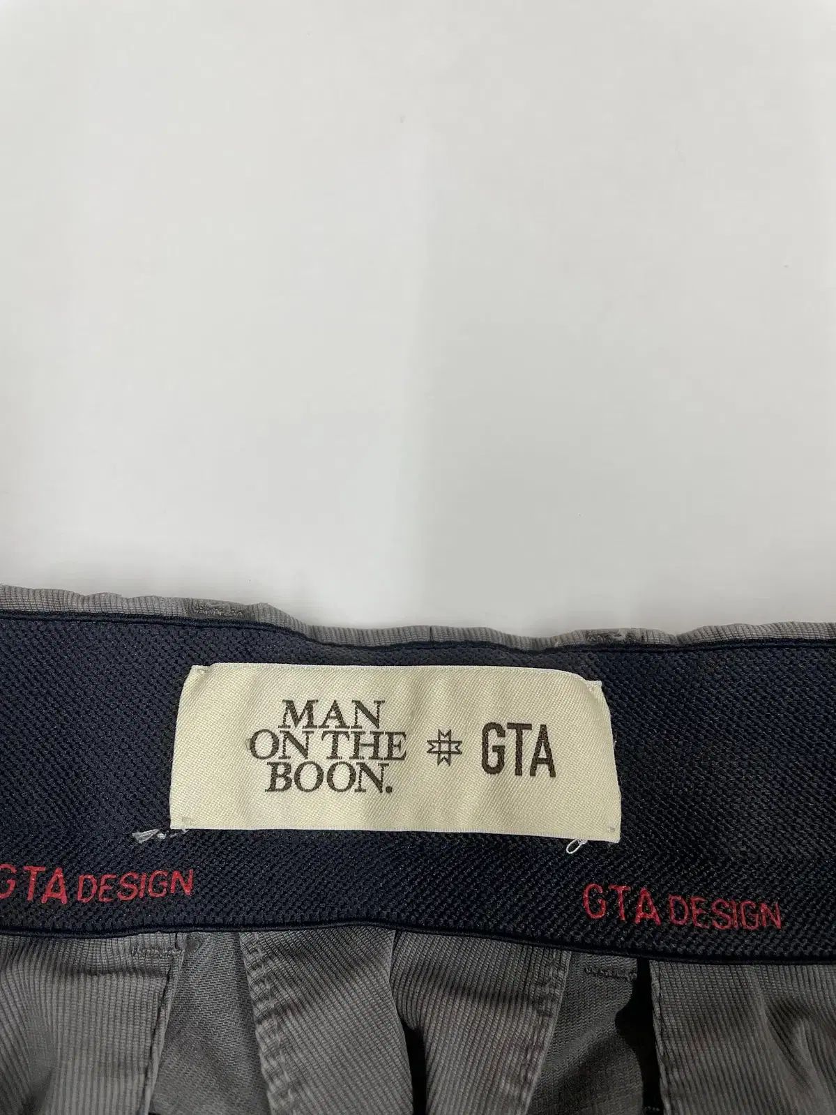 31インチ マン オン ザ ブン GTA ストレッチ チノ ジョガー パンツ