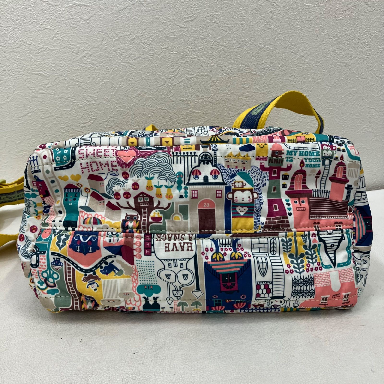 6736 LeSportsac レスポートサック アーティストインレジデンス Artist 