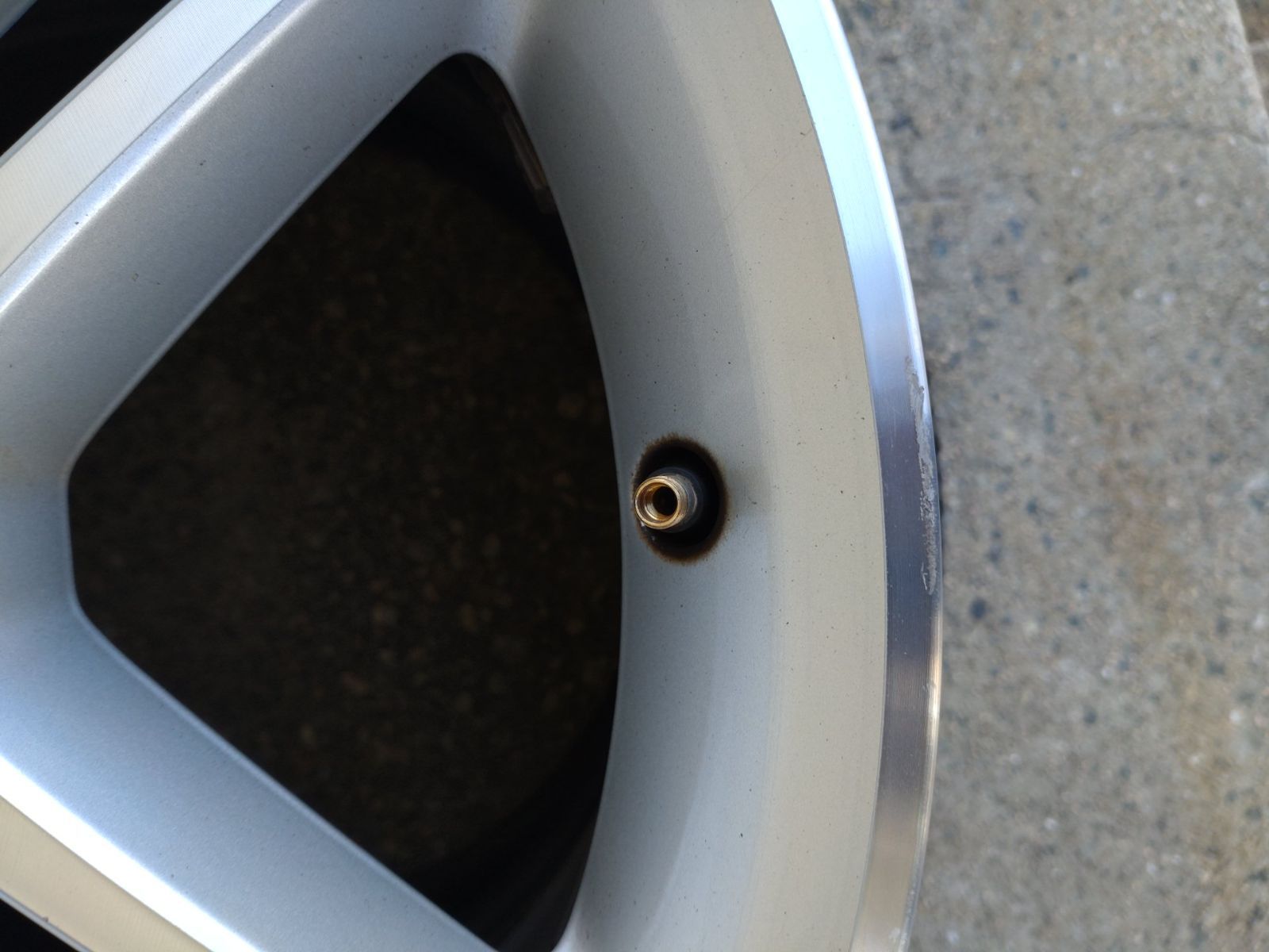 メルセデスベンツ W 204 Cクラス AMGライン 17インチ 8 5 J 58 PCD 112 H ホイール 1本のみ