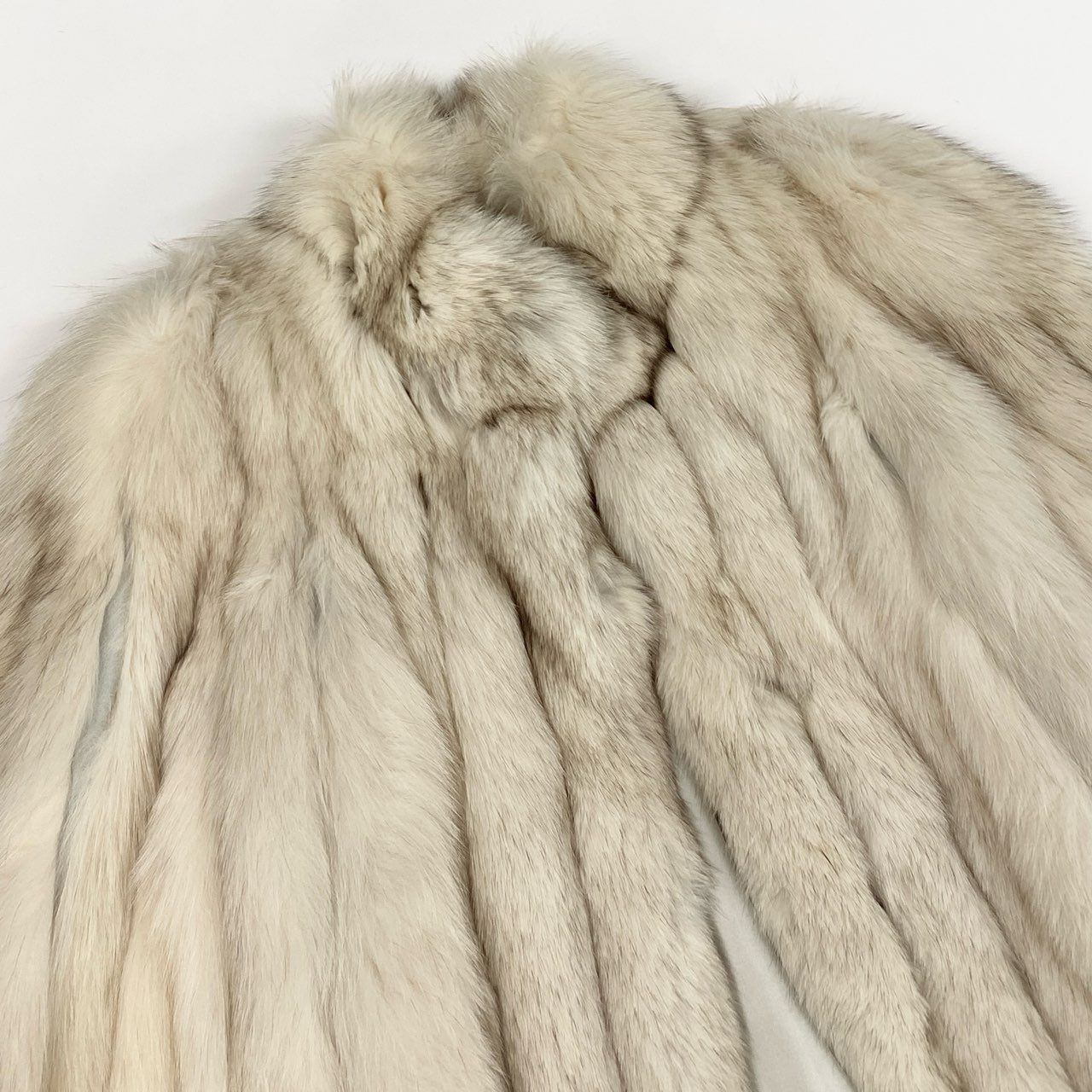 86L5 ブルーフォックス ファーコート サイズF ホワイト 本毛皮 FOX FUR