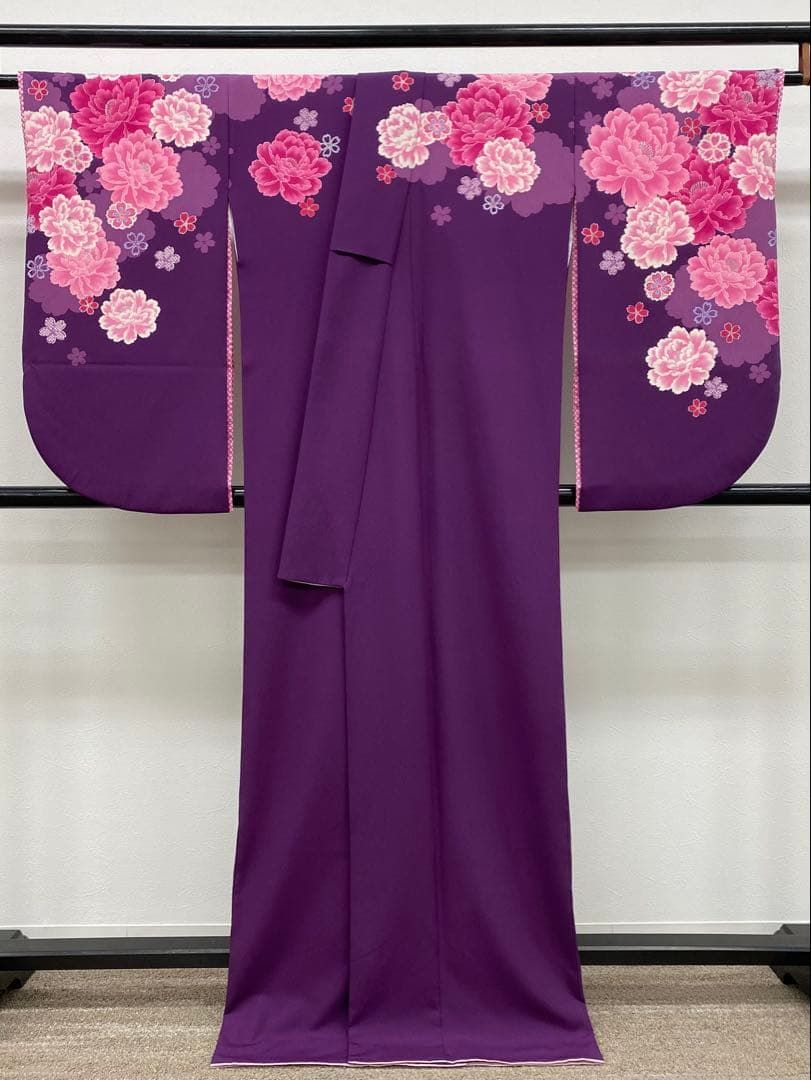 二尺袖 ポリエステル着物 山本寛斎 銀彩 牡丹 袴向き MOP516 - メルカリ