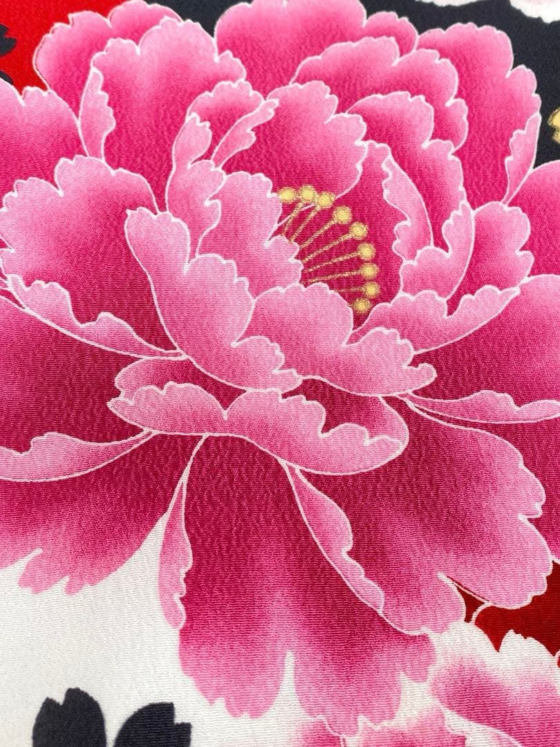 二尺袖 ポリエステル着物 山本寛斎 金彩 牡丹 袴用 MOP515 - メルカリ