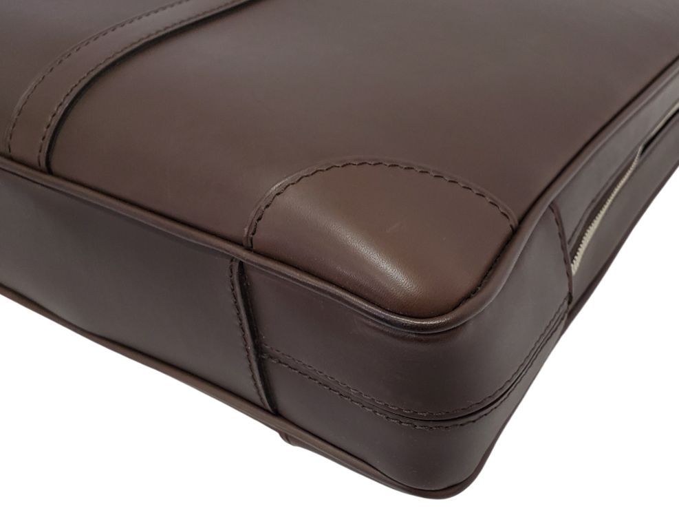 S305◇ほぼ未使用【ルイヴィトン】ノマド ヴォワヤージュ ブリーフ