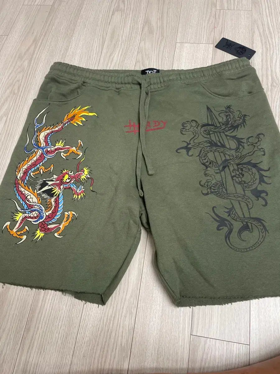Ed Hardy エドハーディー ハーフパンツ
