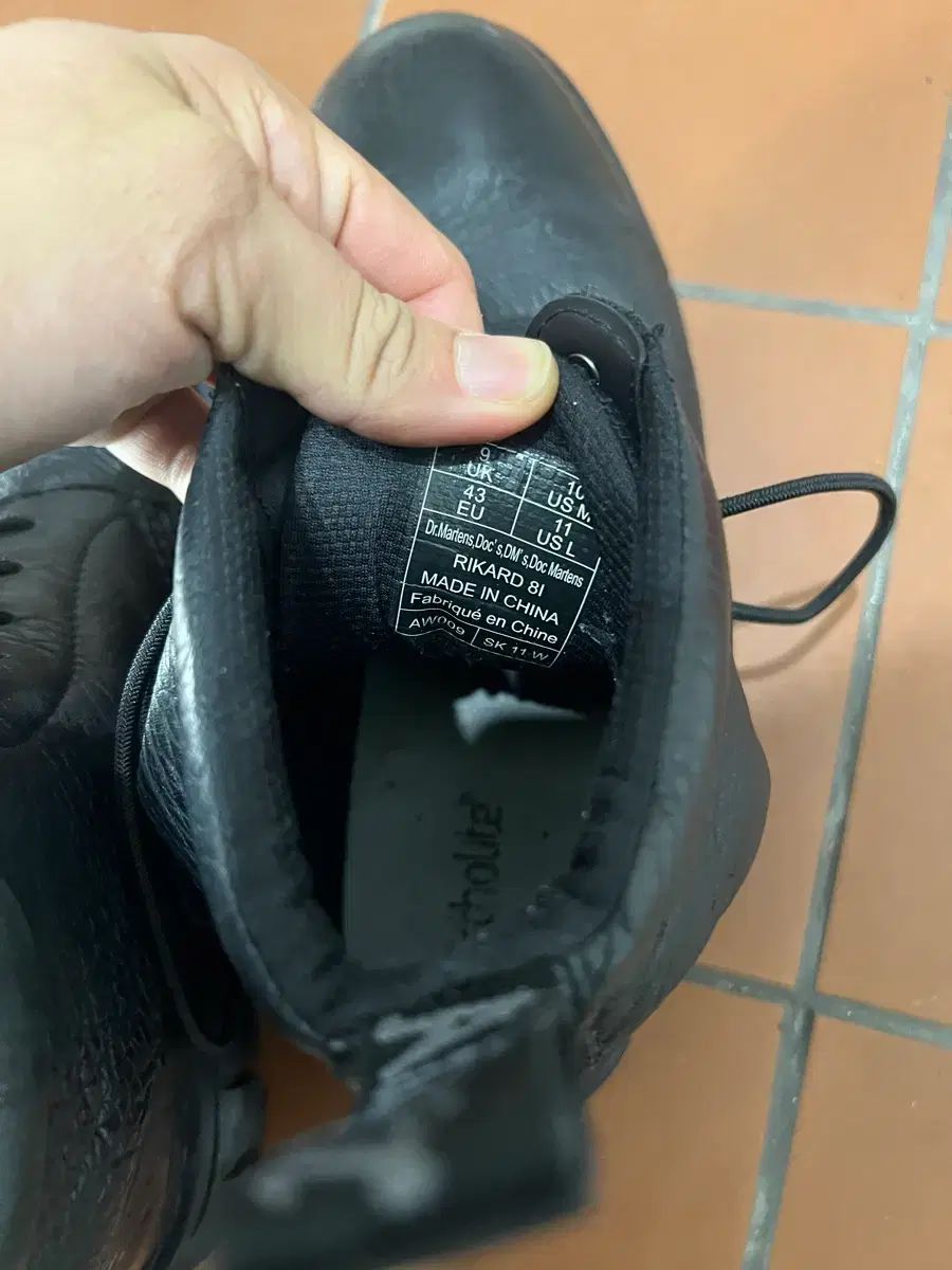 DR MARTENS リー カド 280