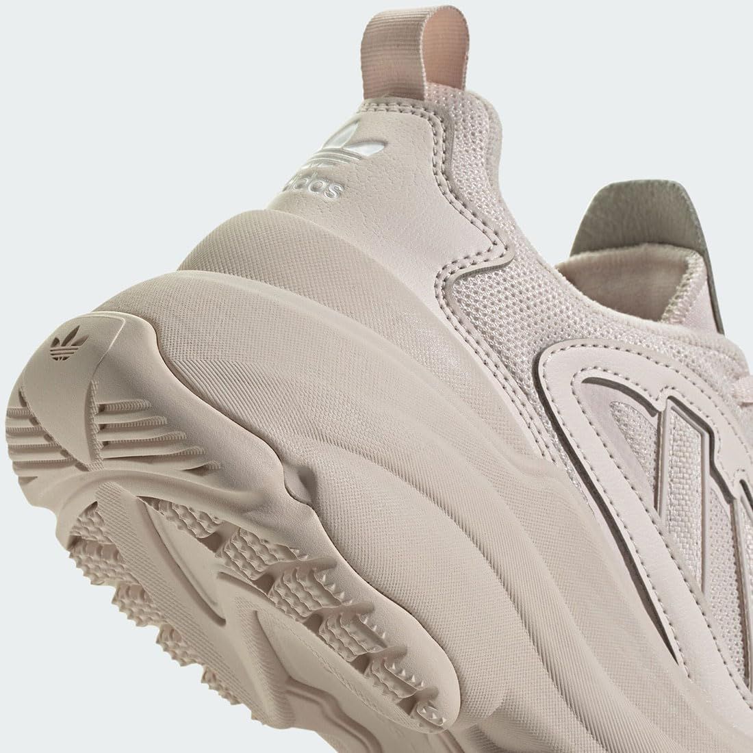 シューズ パテモーブ