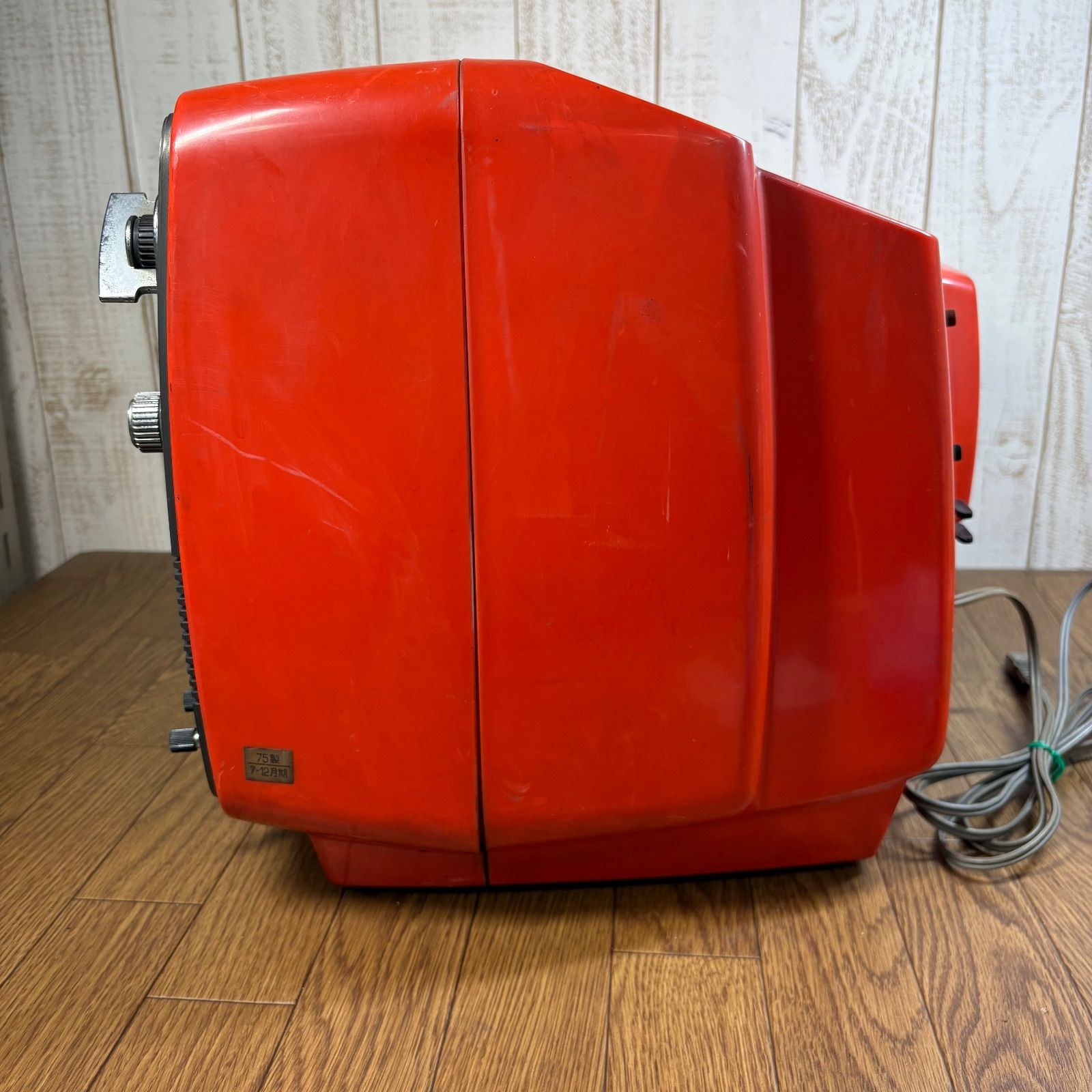 TOSHIBA 赤 14インチ レトロ テレビ - メルカリ