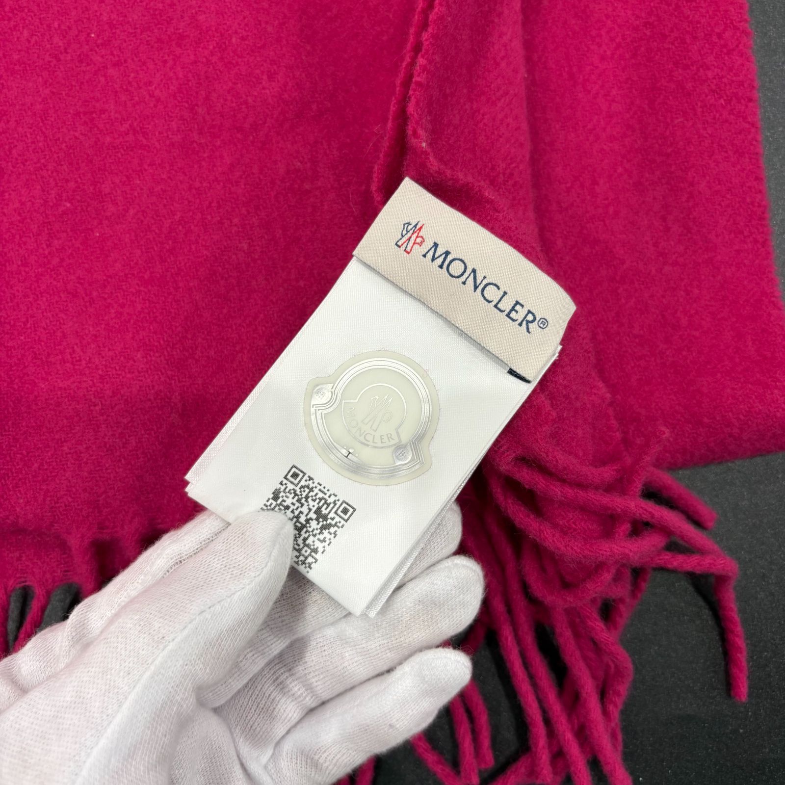 モンクレール マフラー B25112715 - メルカリ