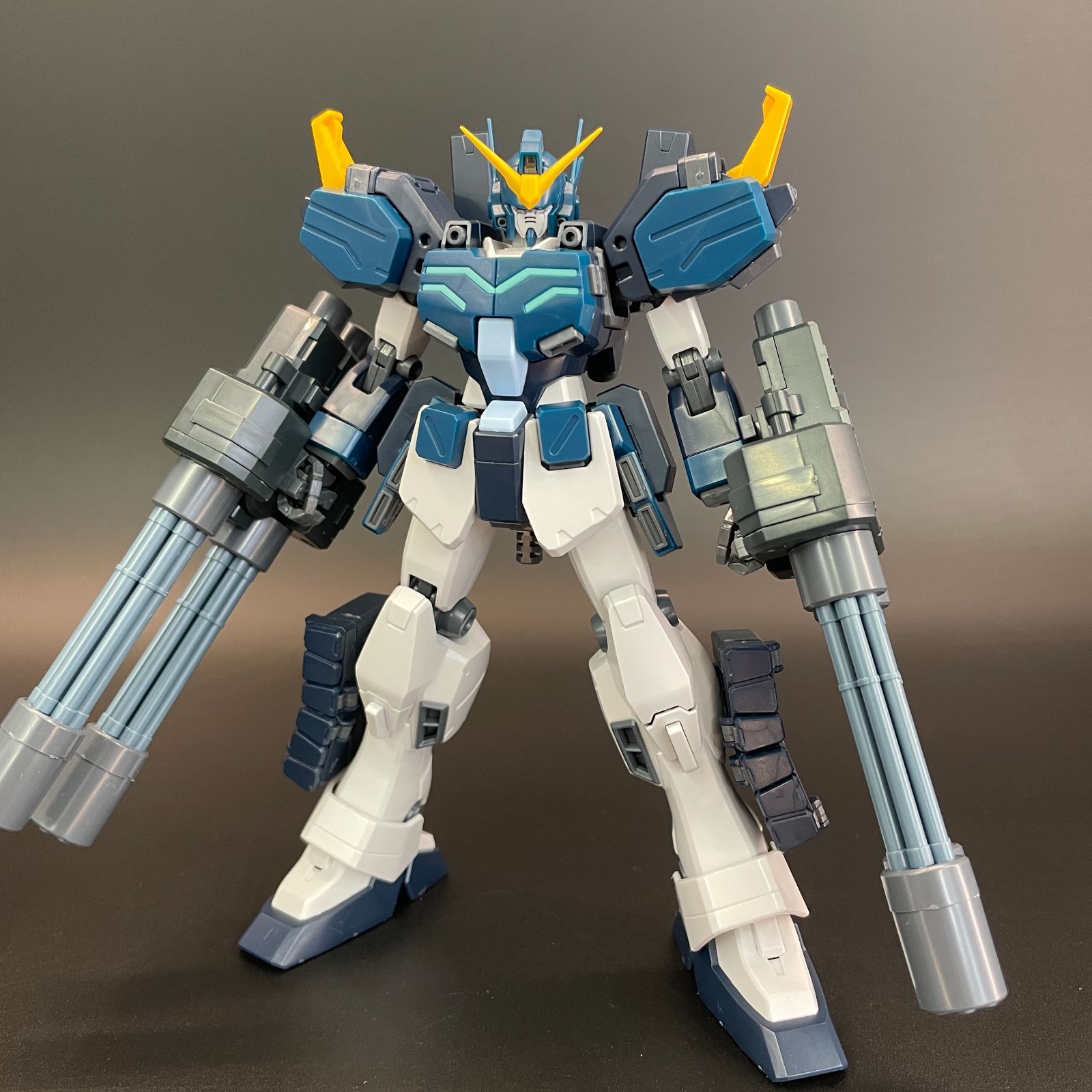 ガンプラ 品 ＭＧ 1 100 ガンダムヘビーアームズ改 ＥＷ バンダイ品 バンダイ ガンダム 完成品 組立済み Gunpla 高达模型 鋼彈模型 건프라 1648