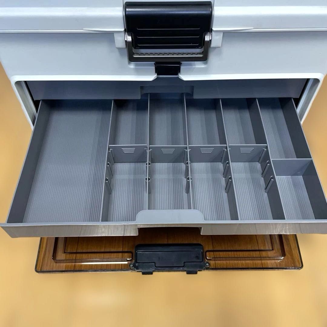 ルアーやワーム等の釣り具の収納や整理に