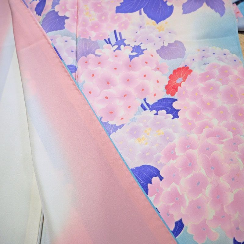 オープニングSALE！昭和レトロ着物 紫陽花 あじさい柄 振袖 - メルカリ