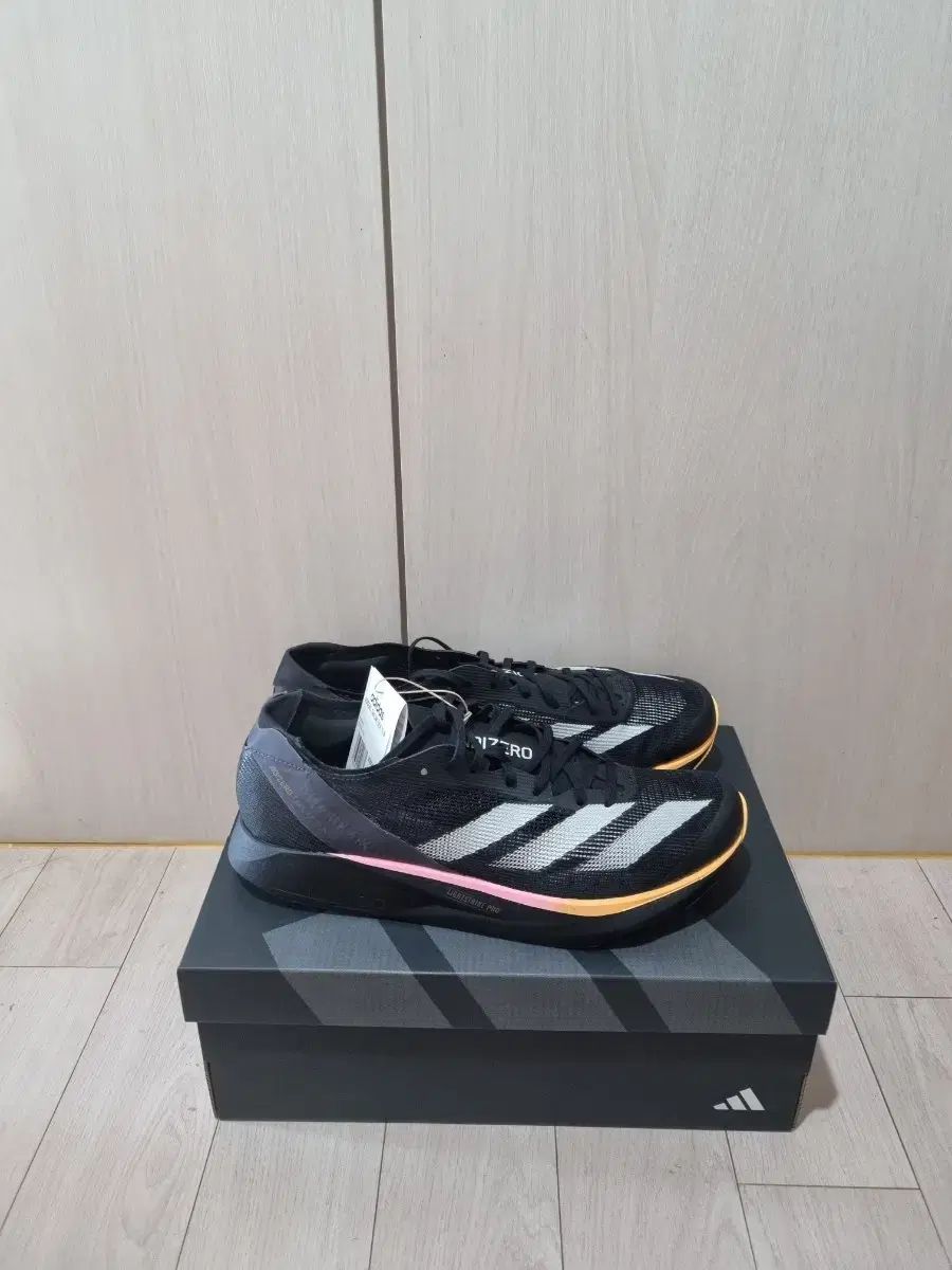 アディダス アディゼロ タクミセン10 ランニングシューズ 265 270 275