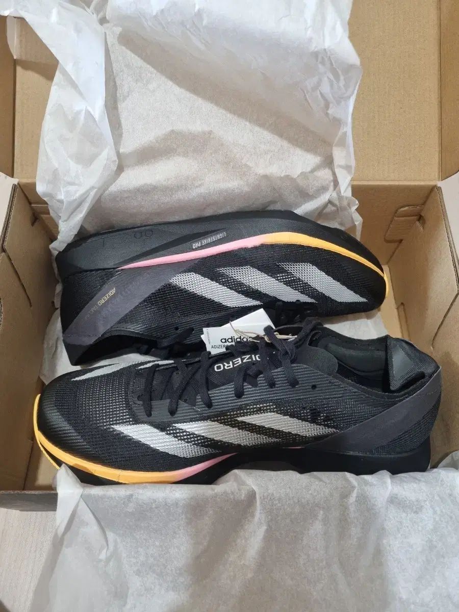 アディダス アディゼロ タクミセン10 ランニングシューズ 265 270 275