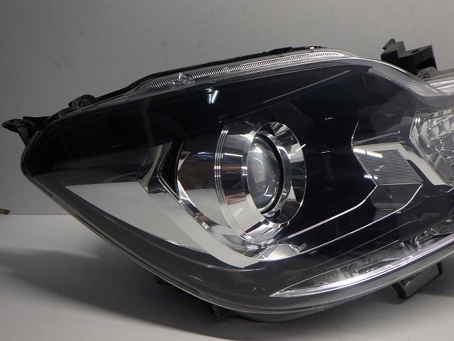 ソリオバンディット ヘッドライト 左右 HID MA15S 100-59273 35120