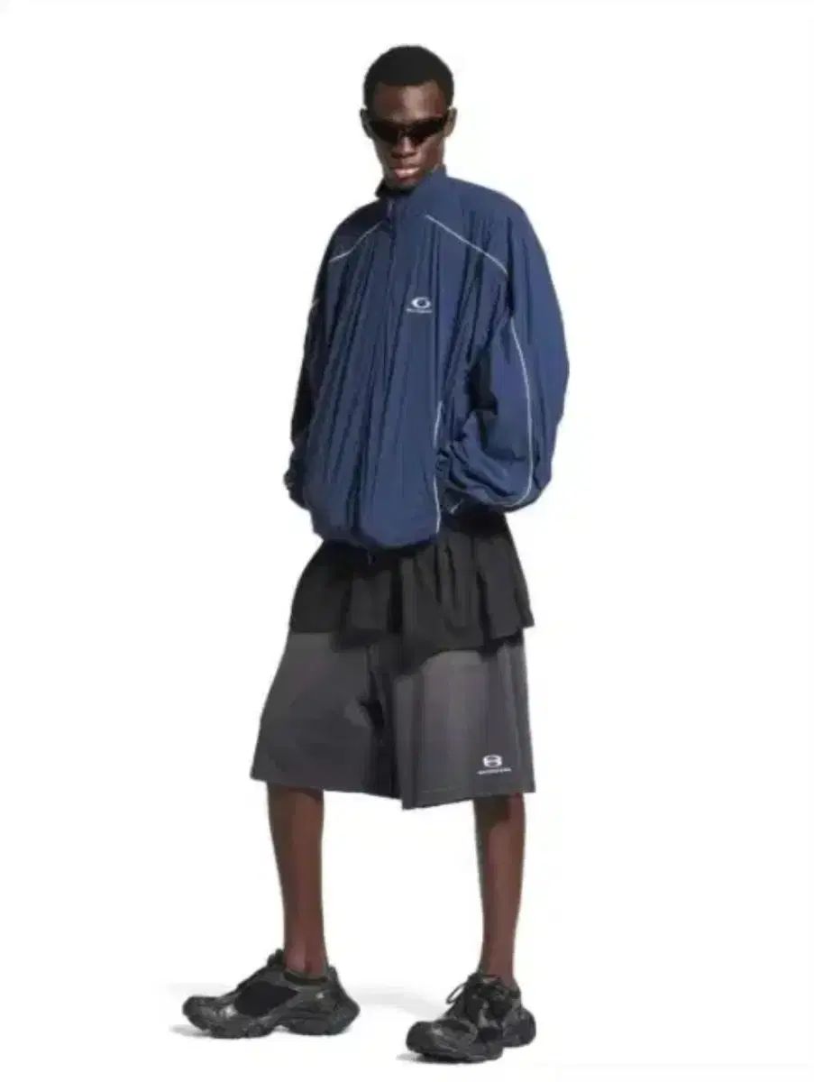 バレンシアガ ユニティ ショートパンツ xsサイズ