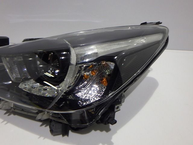 デミオ 左ヘッドライト LED DJ 前期 100-18373 Z D09L-51-041F