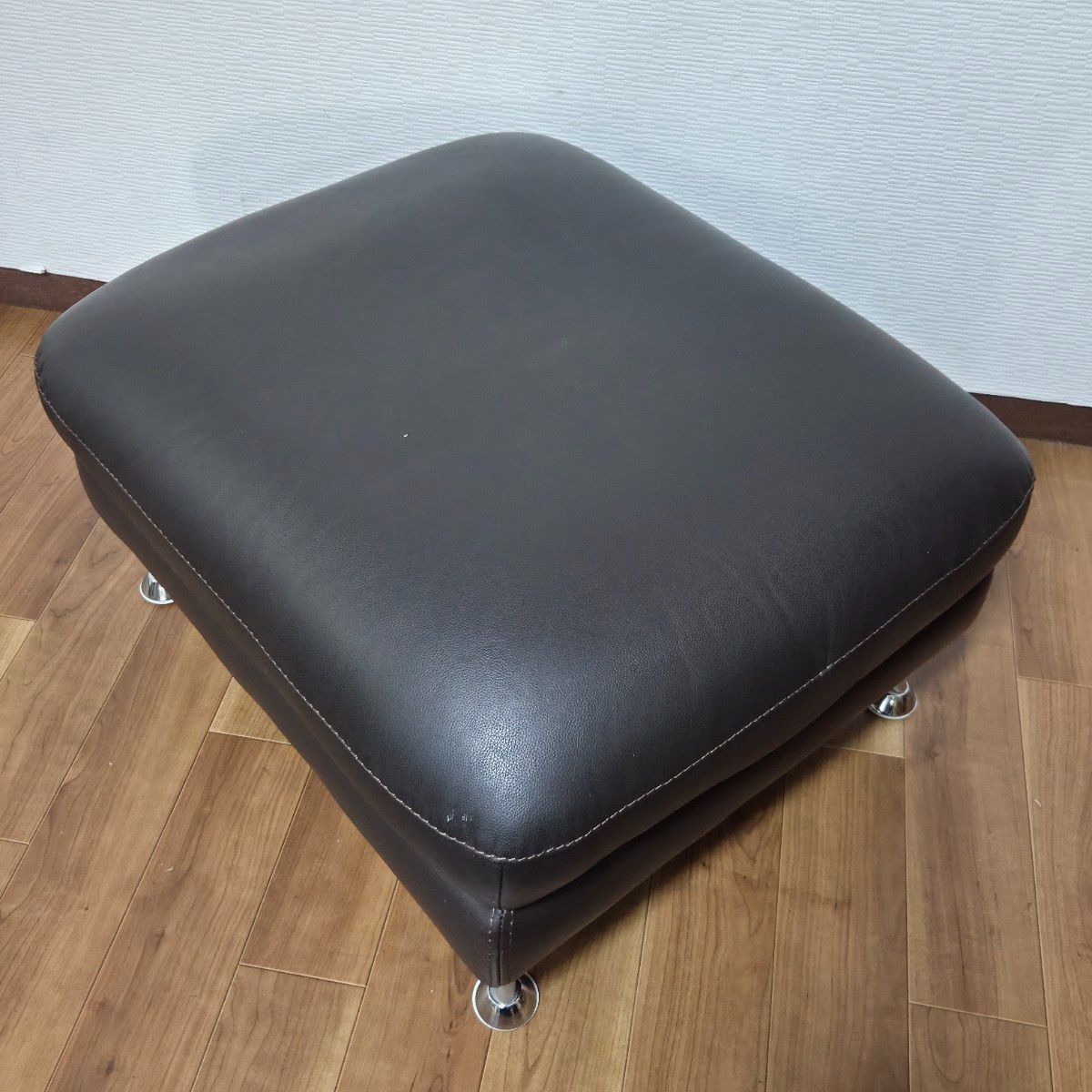 ソファ・ソファベッド Leather world ottoman レザーワールド