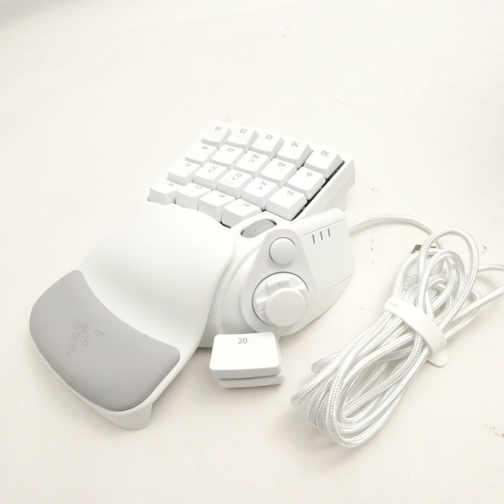 美品 RAZER レイザー RZ07-0311 Tartarus Pro ゲーミングキーパッド