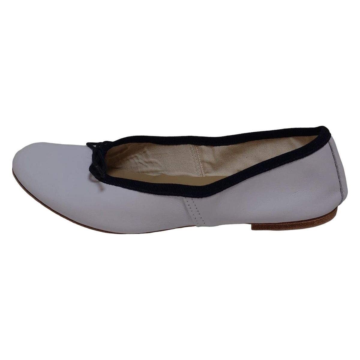 E.PORSELLI(ポルセリ) フラットシューズ 37 レディース美品 - 白×黒